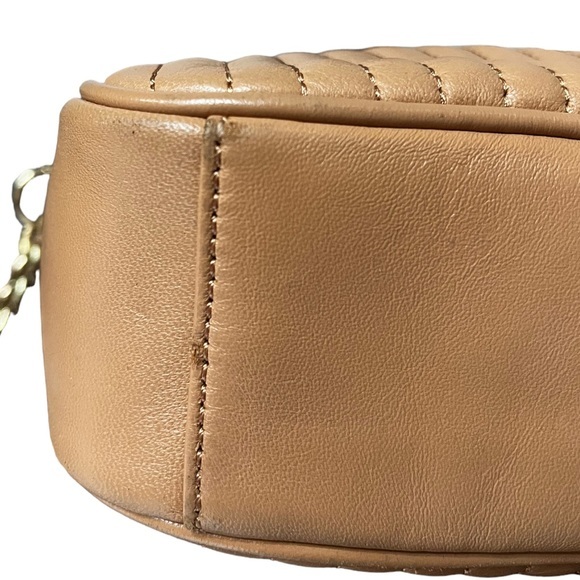 ISAAC Mizrahi Quilted Tan Leather Camera Style Crossbody Bag - Picture 8 of 16